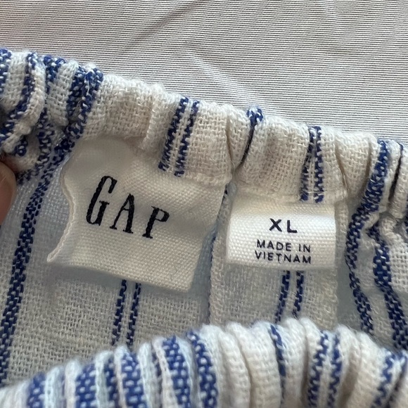 Bohemian Off-the-shoulder Gap Top - Picture 6 of 7